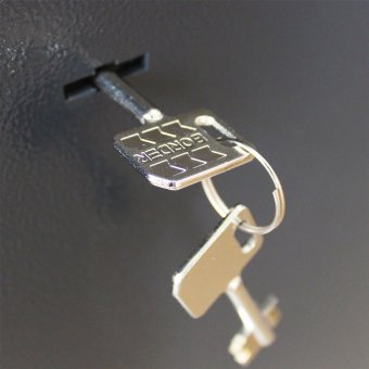 Сейф BRABIX "КМ-310", 310х430х375 мм, 20 кг, ключевой замок + полка, крепление к стене, 291166